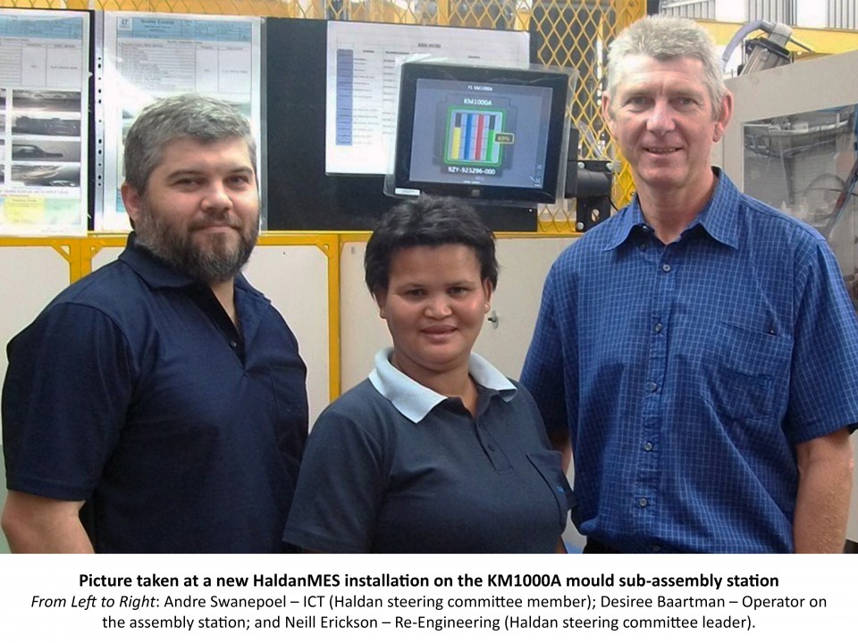 Lumotech team at the new a HaldanMES installation on the KM1000A mould sub-assembly station